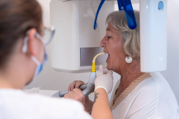 Best Broken or Cracked Tooth Emergency Dentist in Encinitas, CA